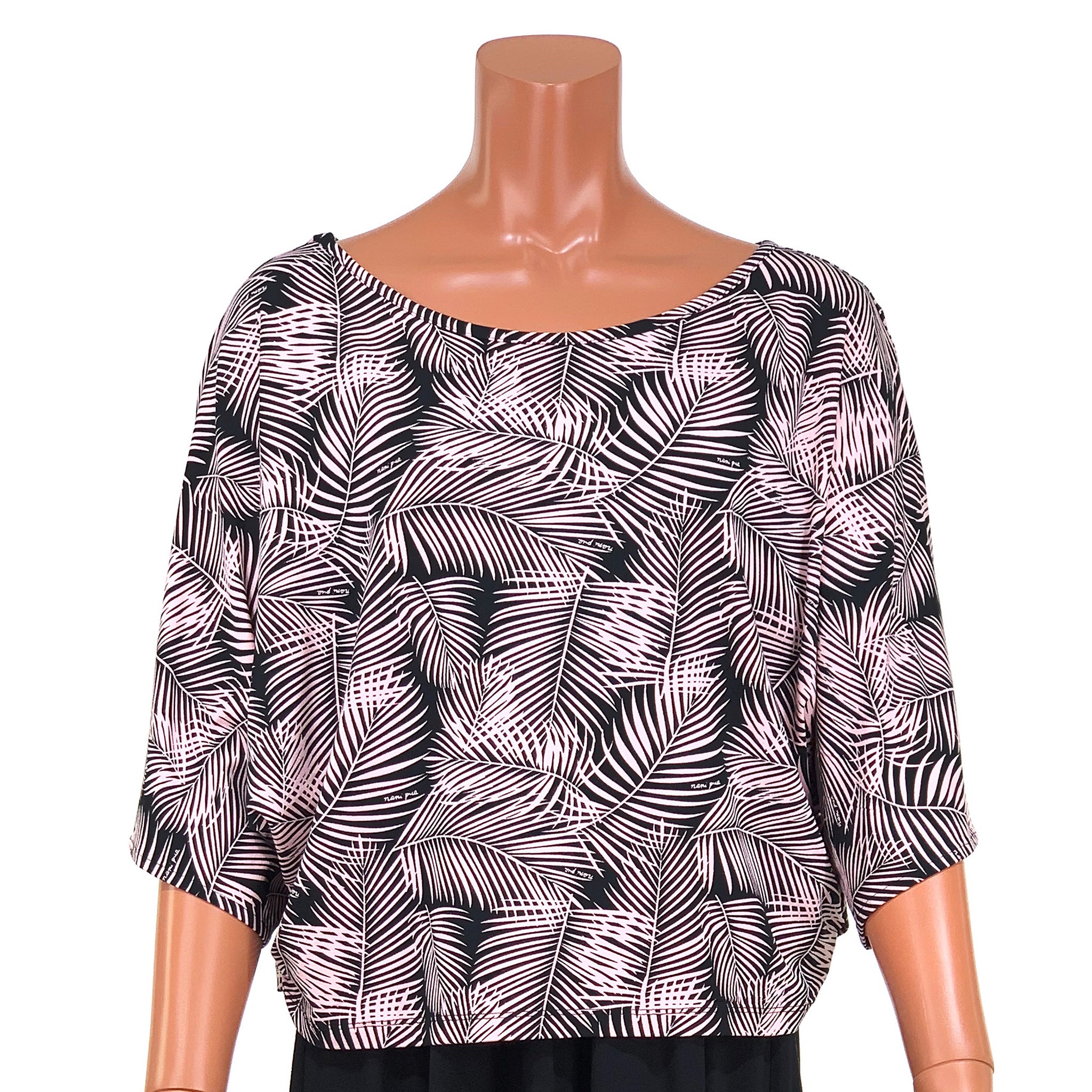 ドルマンスリーブTシャツ